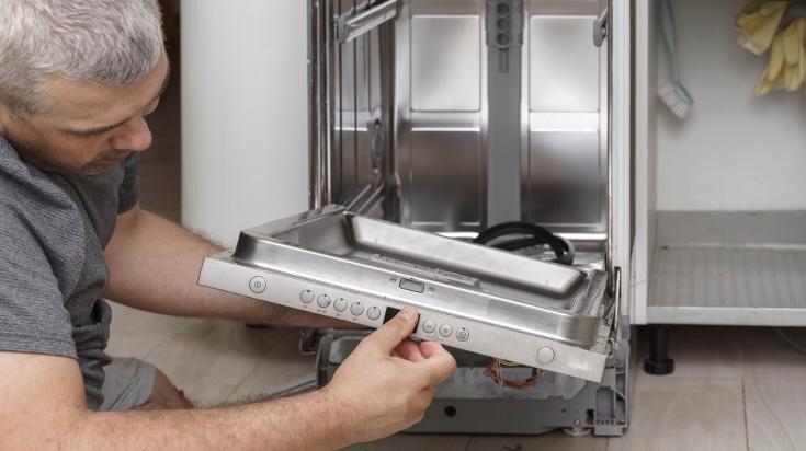 Frigo en panne : locataire ou propriétaire, qui sort le chéquier ?